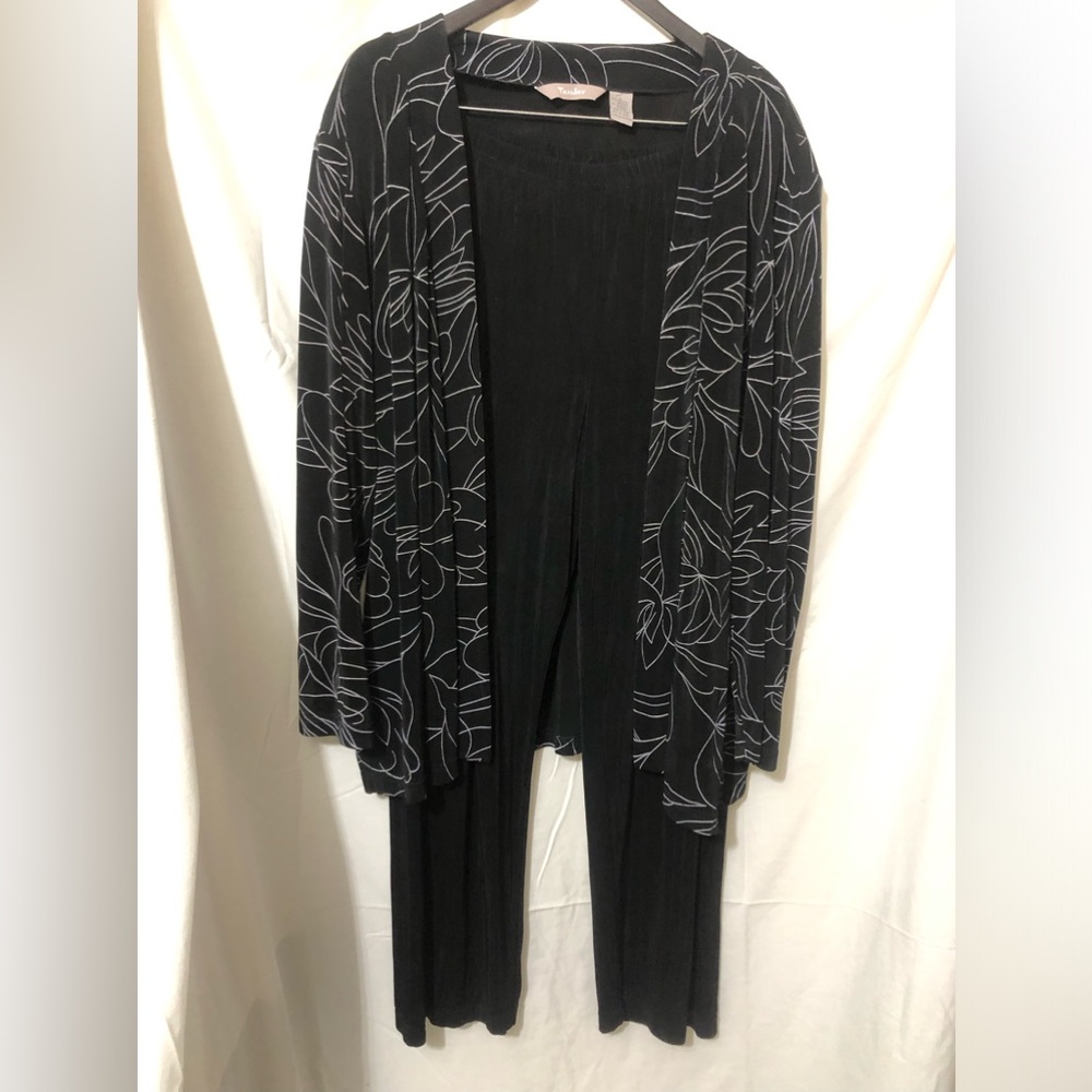 Women’s 2 piece outfit